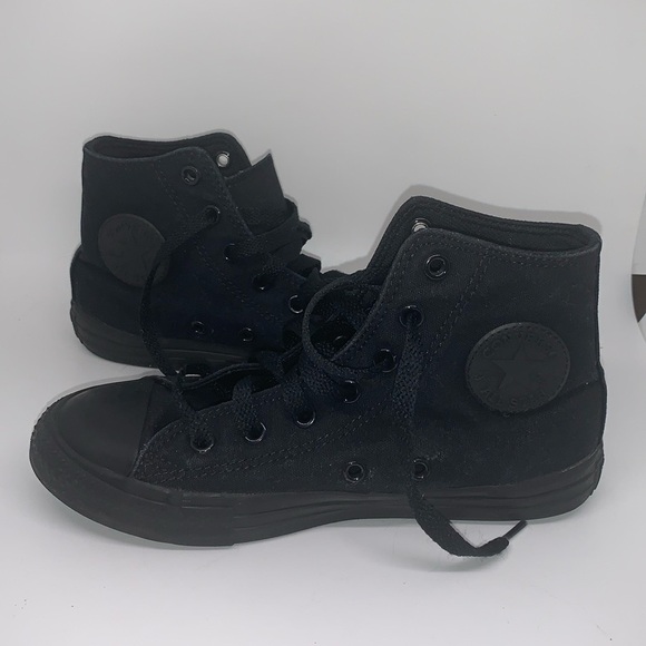 CONVERSE ALL STAR Sneakers. Size 2. Black high tops! - Picture 3 of 9